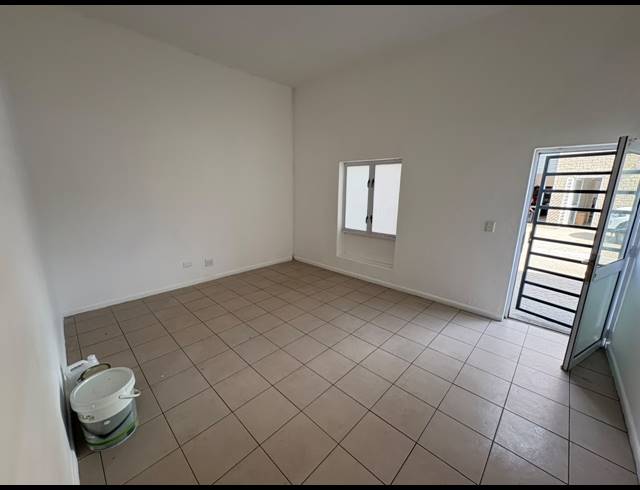 200M² WAREHOUSE TO LET IN ASLA PARK